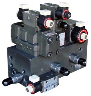 O Bloco Manifold com Válvulas para Prensa, fabricado pela ACT, serve para qualquer tipo de sistema hidráulico e máquina, em conformidade com a NR-12.