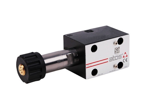 A Válvula Direcional Eletro Hidráulica DHE-0630 possui 2 posições e 4 vias, carretel centrado por mola e é montada conforme Norma ISO 4401.
